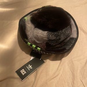 Ivy park hat